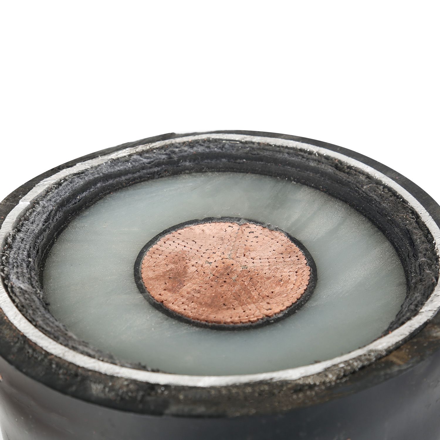 كيفية اختيار كابلات الطاقة ذات الجهد العالي للتطبيقات العلوية وتحت الأرض